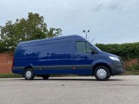MERCEDES-BENZ SPRINTER