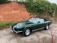ASTON MARTIN V8