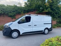 VAUXHALL VIVARO