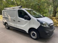 VAUXHALL VIVARO