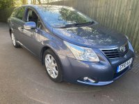 TOYOTA AVENSIS