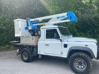 LAND ROVER DEFENDER 110